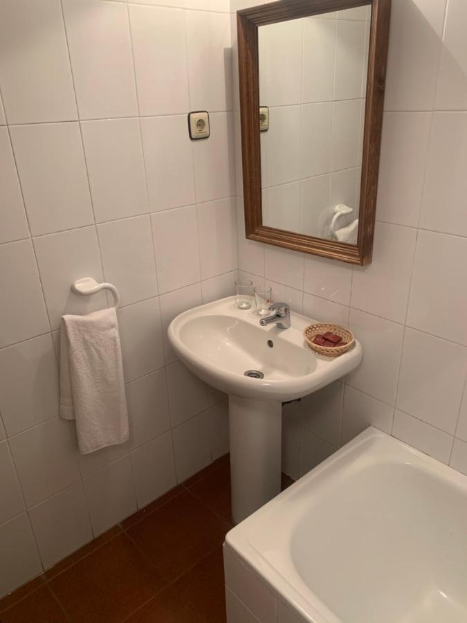 Hotel Restaurante Rio Cuervo Vega del Cadorno Kültér fotó