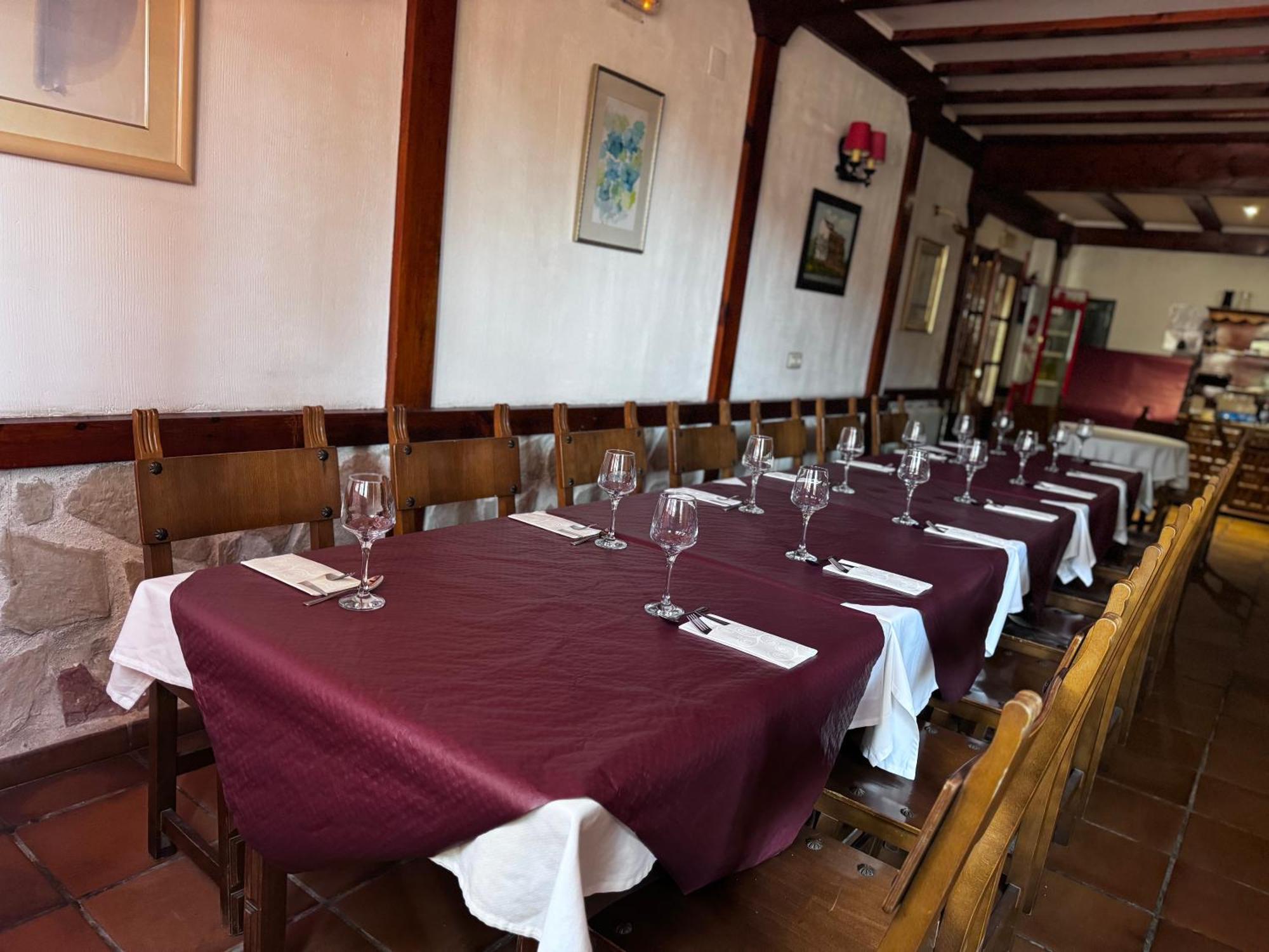 Hotel Restaurante Rio Cuervo Vega del Cadorno Kültér fotó